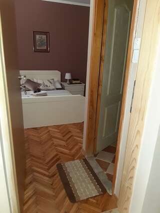 Апартаменты Apartments Ant Будва Апартаменты с душем-5